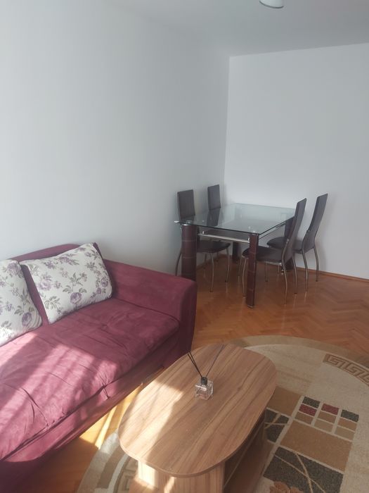 Inchiriez apartament 3 camere Vlaicu 5 colturi