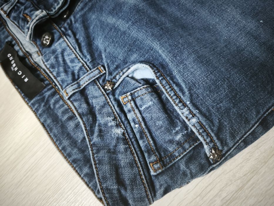 Мъжки дънки:JOHN RICHMOND, с пръски