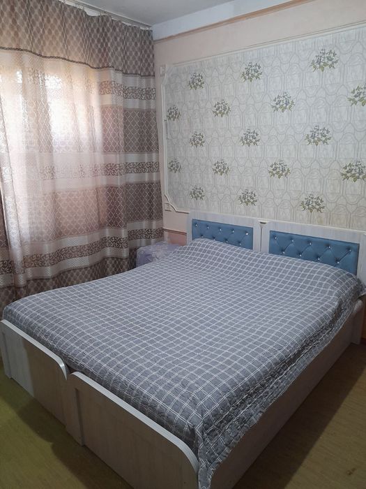 Продаётся 2-х переделанная в 3-х комн.квартира.