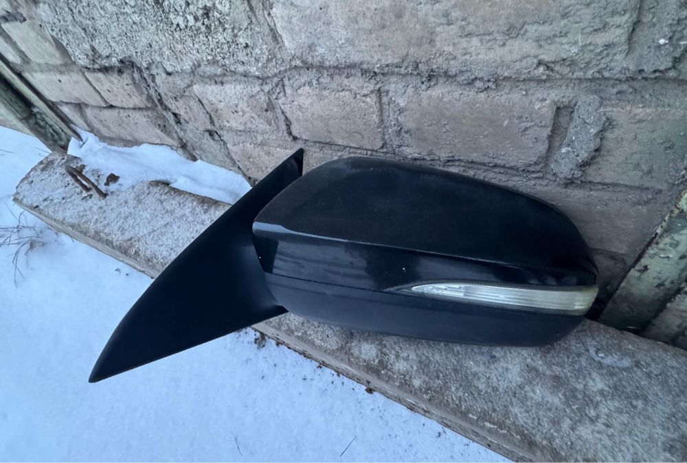 Продам зеркало на веста