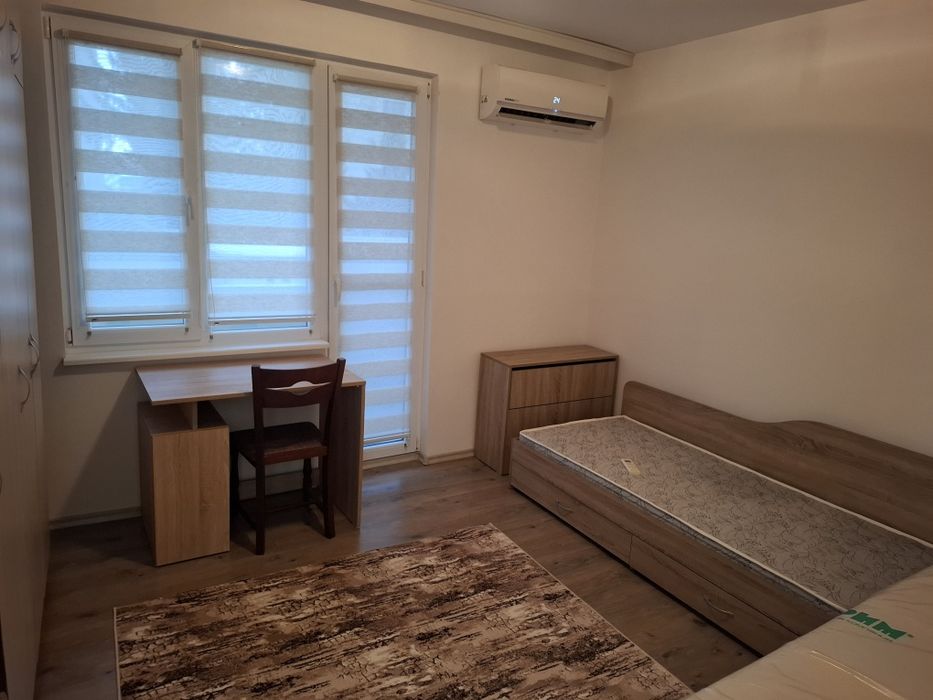 Дава се под наем Тристаен апартамент в Казанлък - 80 кв.м за 380 € - Снимка #2