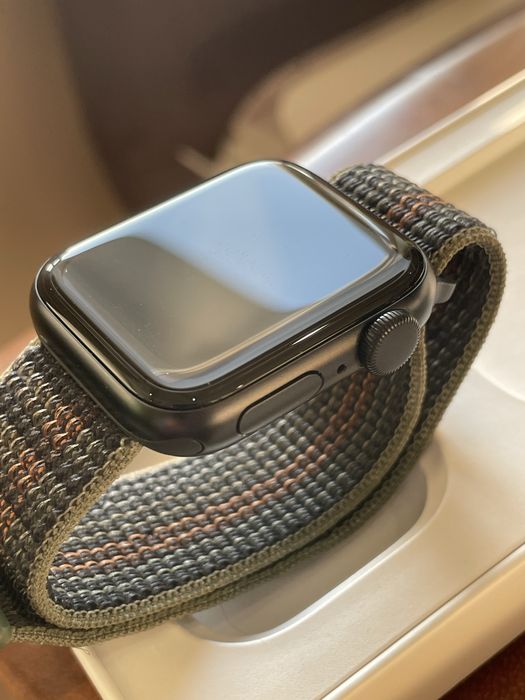 Apple watch SE 2nd gen 40mm GPS