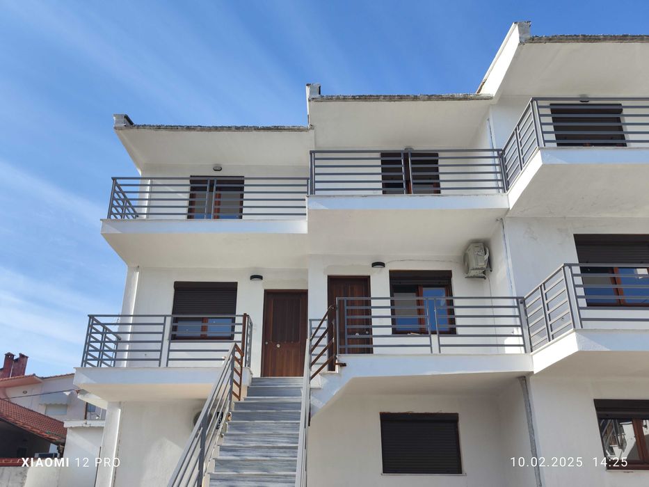 ПРОДАВА Апартамент в Паралия Офринио, Кавала