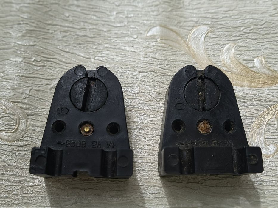 Держатели для люминесцентных ламп