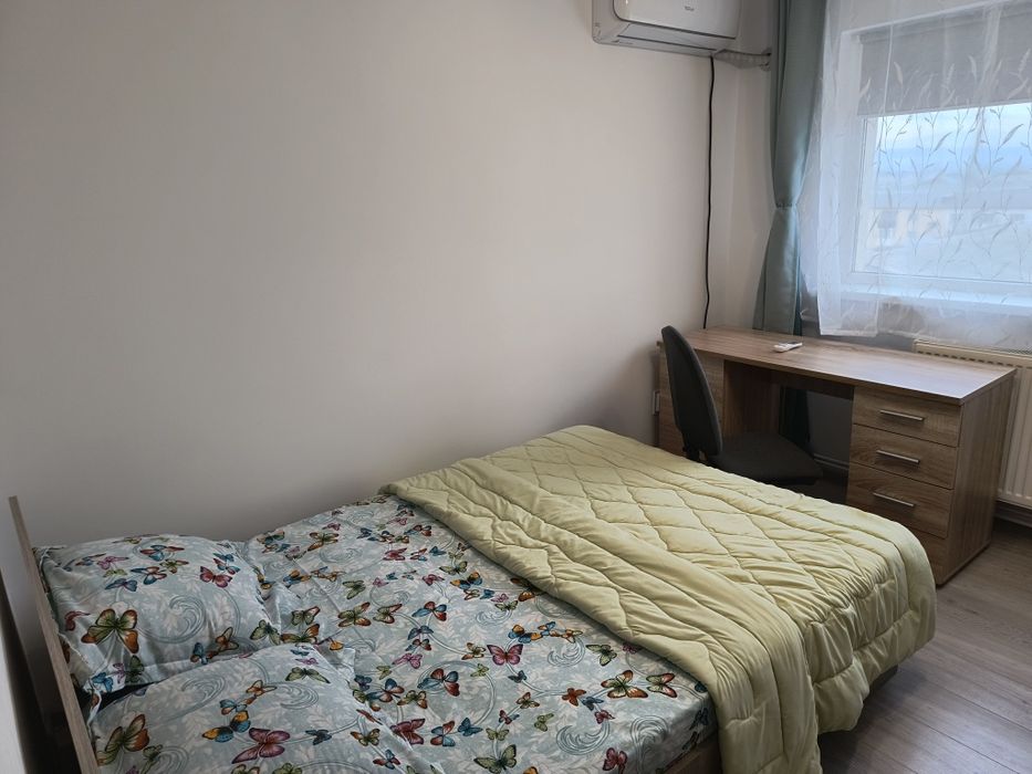 Închiriez Apartament