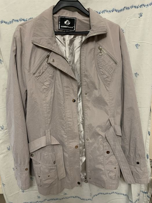 Ветровка женская