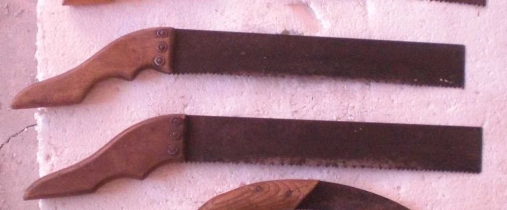 Зидарски метър,мебелни панти,прав ъгъл,триони,тесли