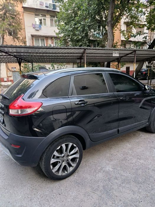 Lada Xray Cross 2020
