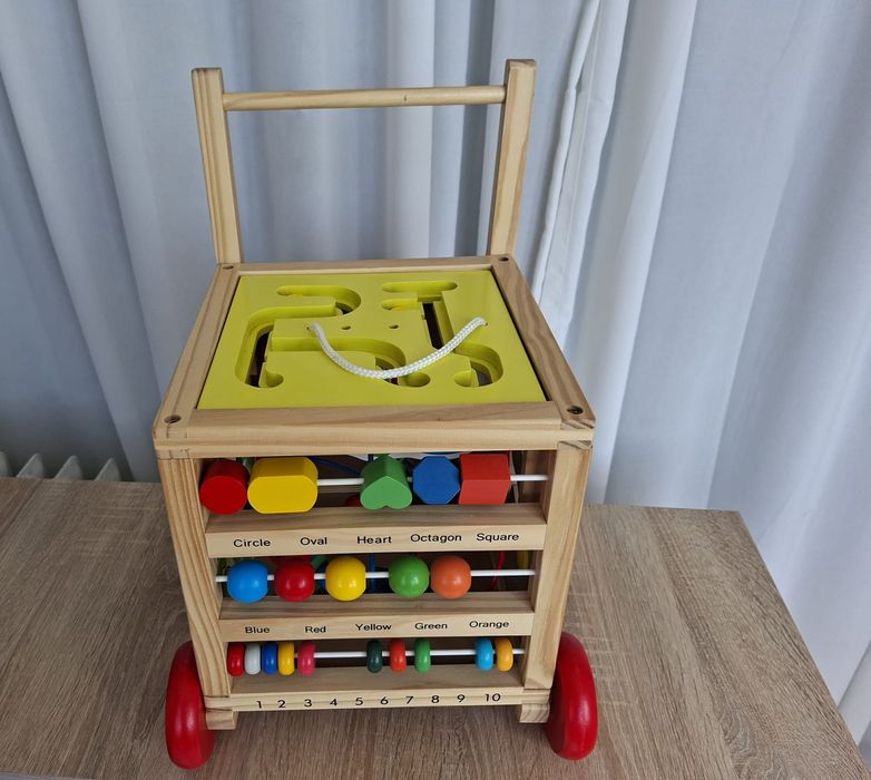 Centru de activitati - Cub - Copii mici