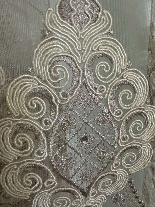 Занавеска-штора, тюль и партьеры