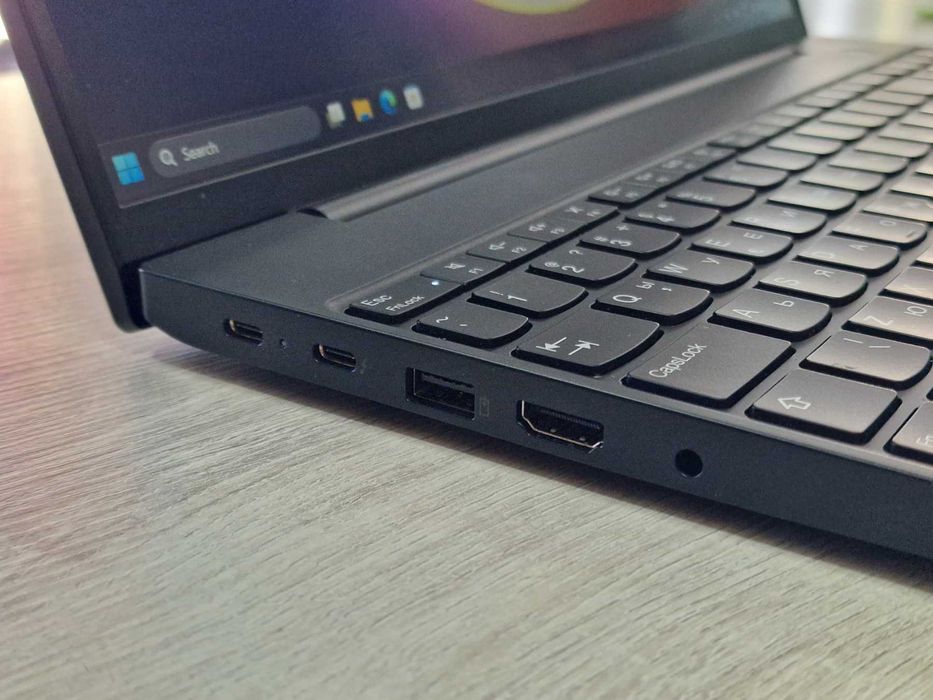 Лаптоп Lenovo ThinkPad E16 Gen 2 / Intel® Core Ultra 5