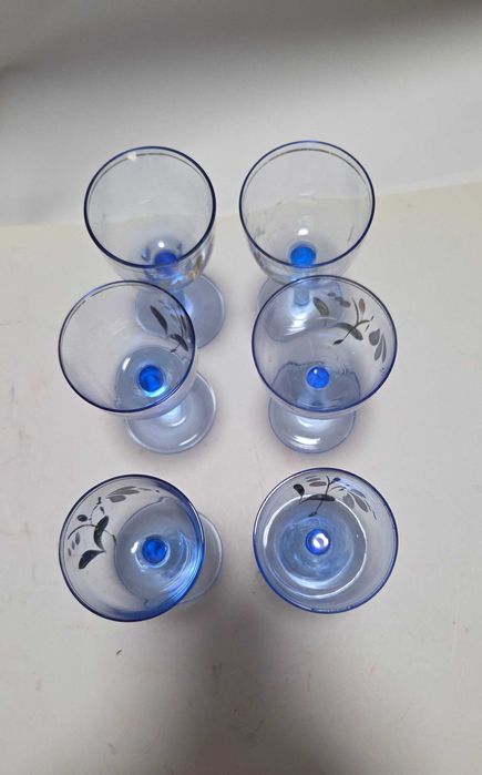 set 6 pahare albastre cu picior 10cm