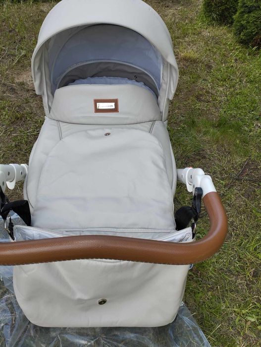 Бебешка количка  2 в 1 Roan bass soft