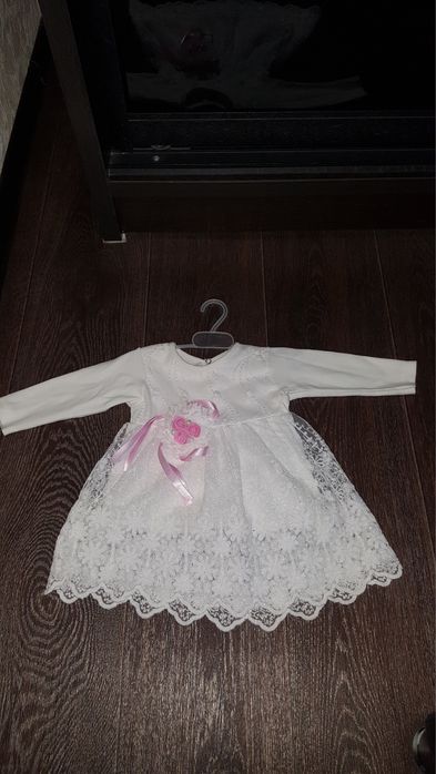 Продаю платья для девочки