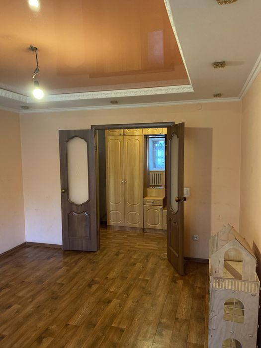 Сдам квартиру 3 комнатная