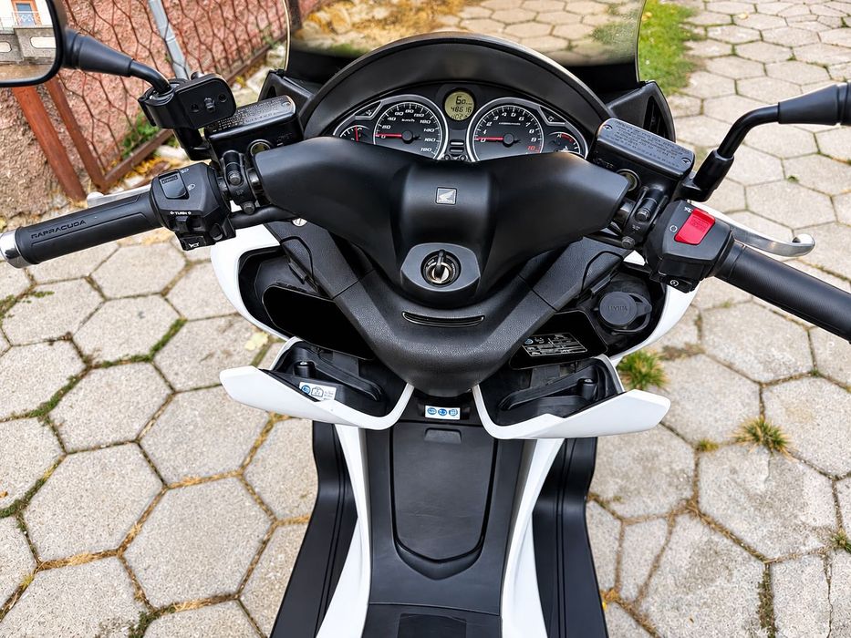 Honda Silver Wing 400