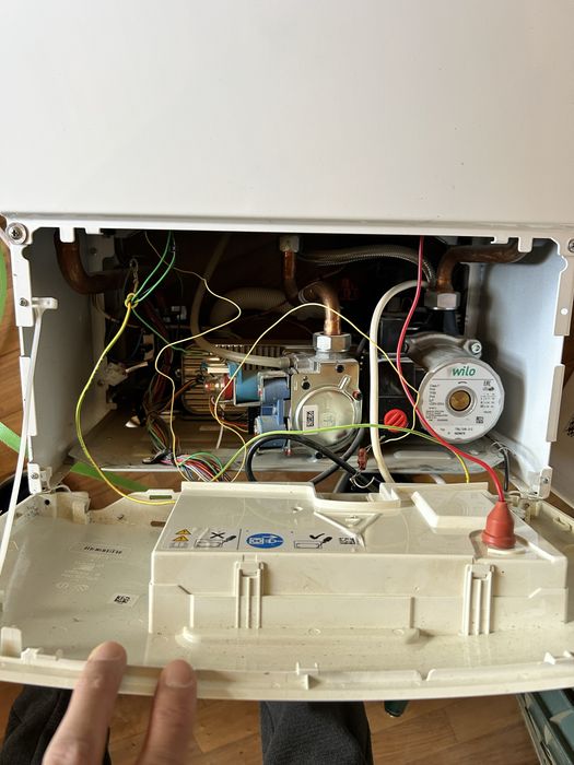 Котел Bosch газ 6000 ,240кв