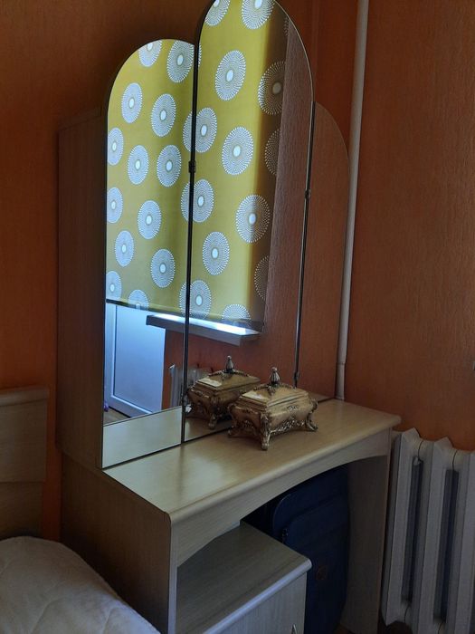 Спальный гарнитур