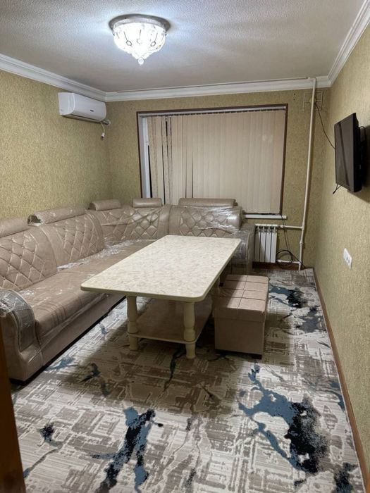 Ижарага берилади 2 хона 3 этаж янги уй мебелларигача 350y.e Мархабо.