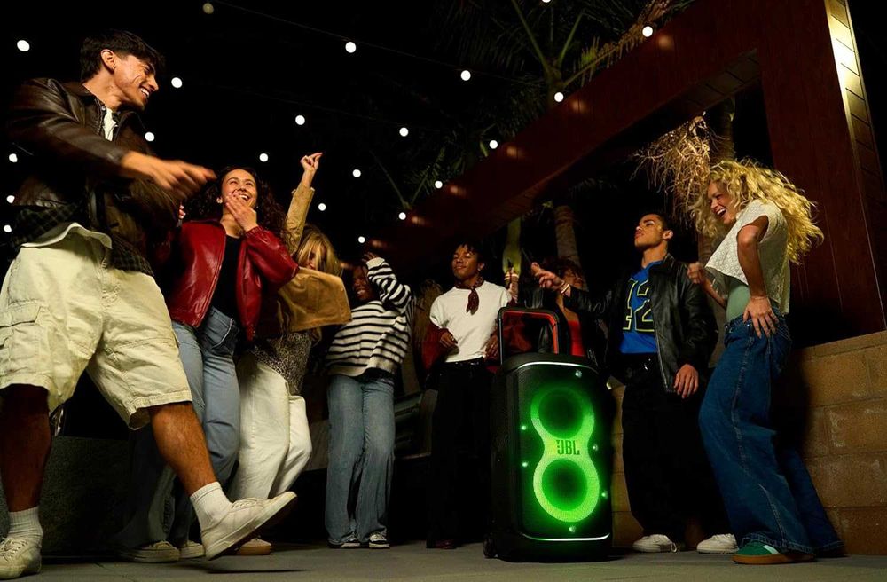 ПРОМО Нова 2г Гаранция Аудио Система Тонколона JBL PartyBox 520, 400 W