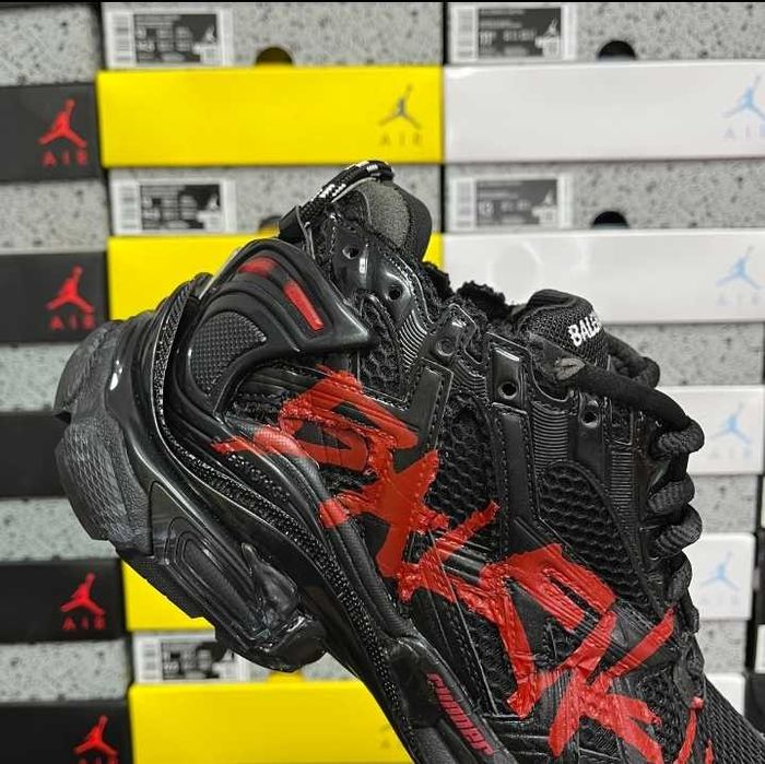 Balenciaga Runner 7.0 44 номер XA Batch