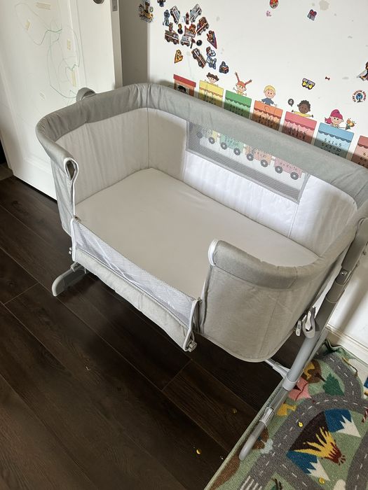 Patut co sleeper cu leagan