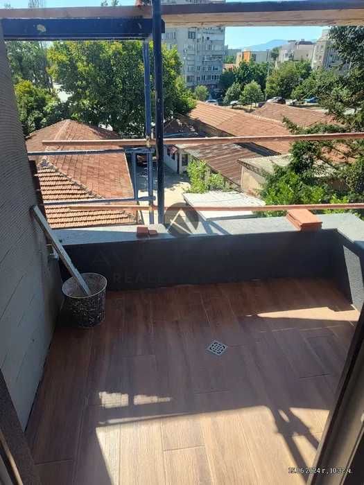 Продава се Двустаен апартамент в Пловдив, Кючук Париж - 80 кв.м за 1450 €/кв.м - Снимка #3