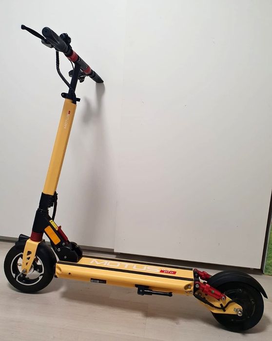 Vând Motus 8.5 lite pro aproape nou