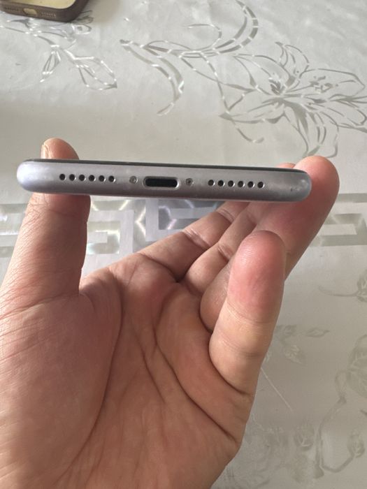IPhone 11 с гарантией