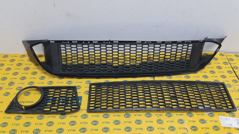 Grila proiector centru bara fata M pachet BMW 5 f10 f11