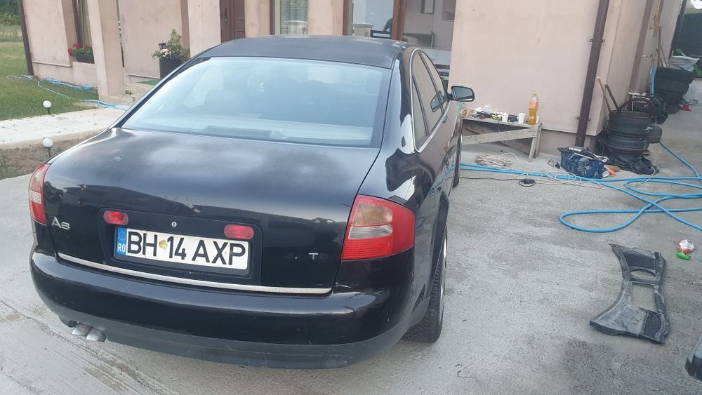 Vând Audi A6 2002