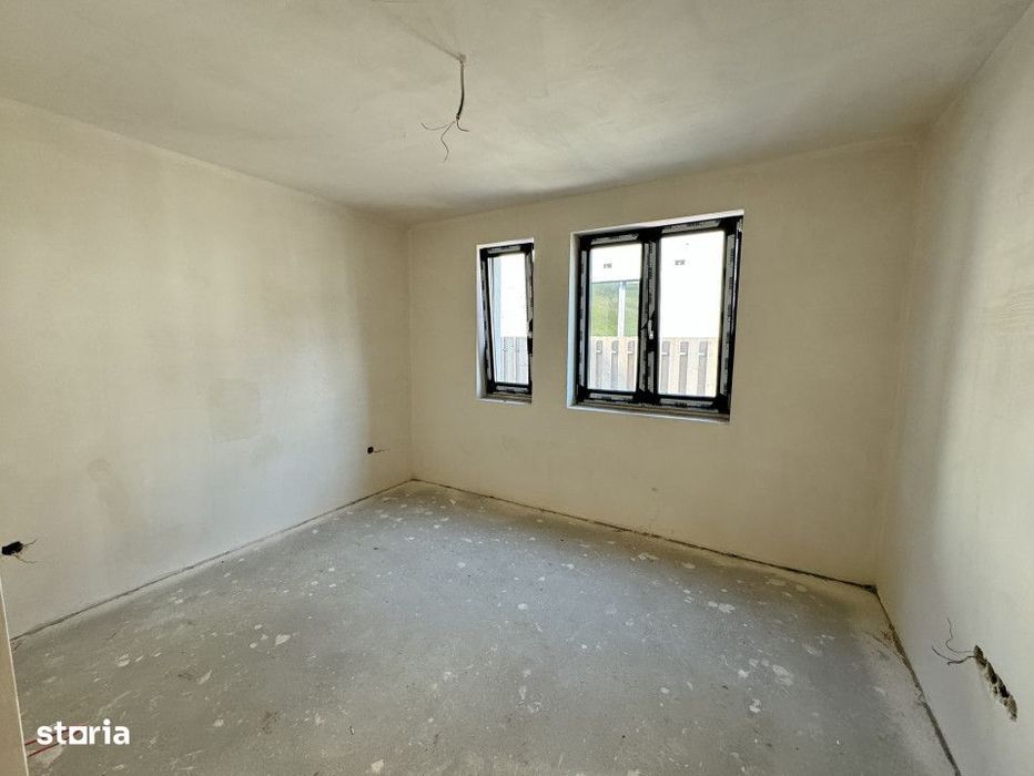 Casa tip duplex, 135mp utili, 4 camere, Semifinisata, Garaj, Zona Taut