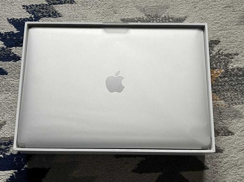 Macbook Air 13; Ml; 256 GB; 45 cicluri; Ca Nou