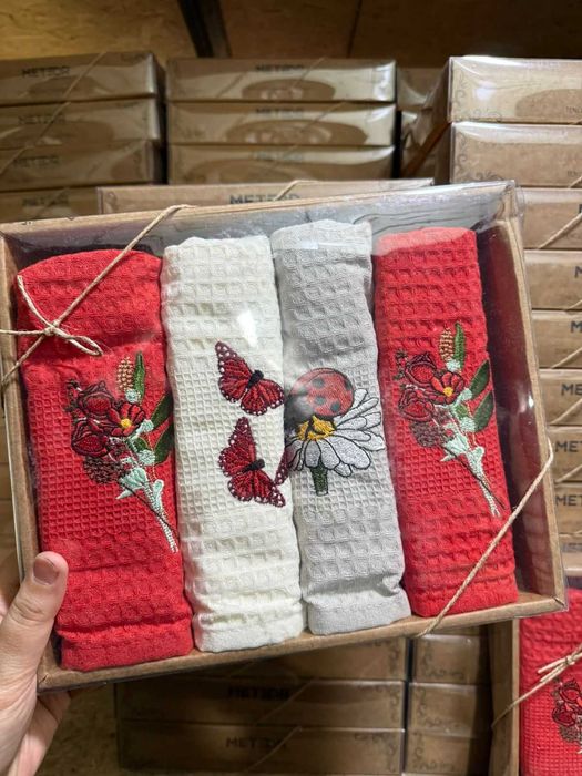 Наборы кухонных полотенец