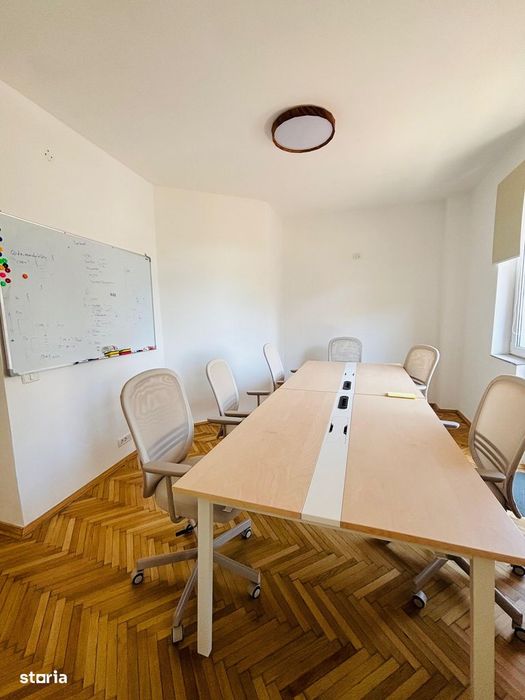 Spatiu birouri / Ultracentral/ 3 camere/ 2 bai/ Renovat