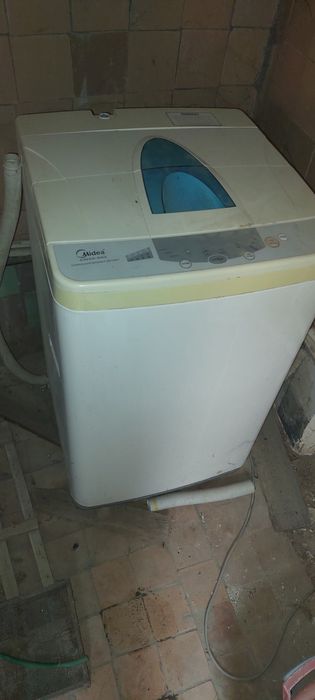 Стиральная машинка Midea