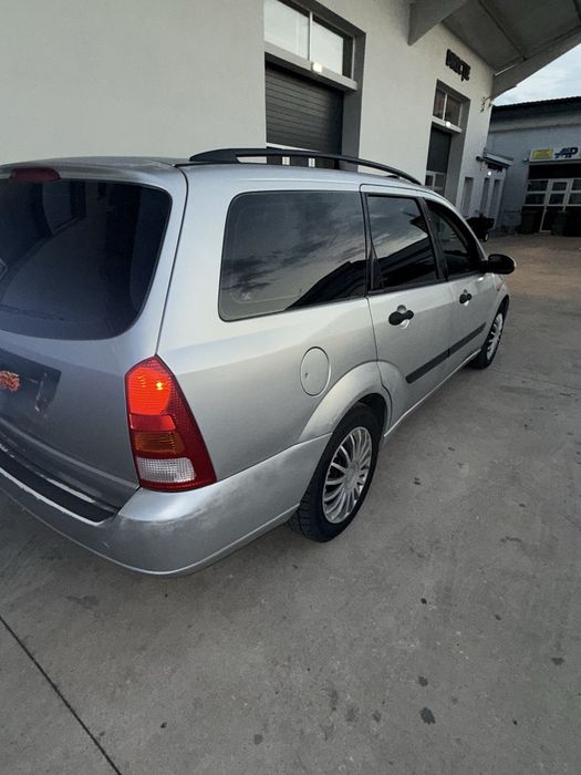 FORD Focus 2001 — imagine 2