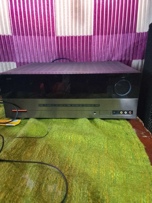 Vand boxe  prin cablu