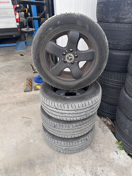 Джанти за Mercedes 16” с гуми Pirelli 225/60 R16C