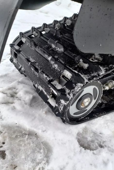 Qorda yuruvchi zanjirli ( Снегоход)