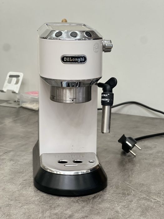Delonghi Кофемашина