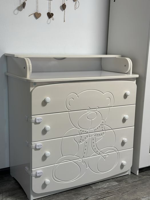 Пеленальный стол-комод