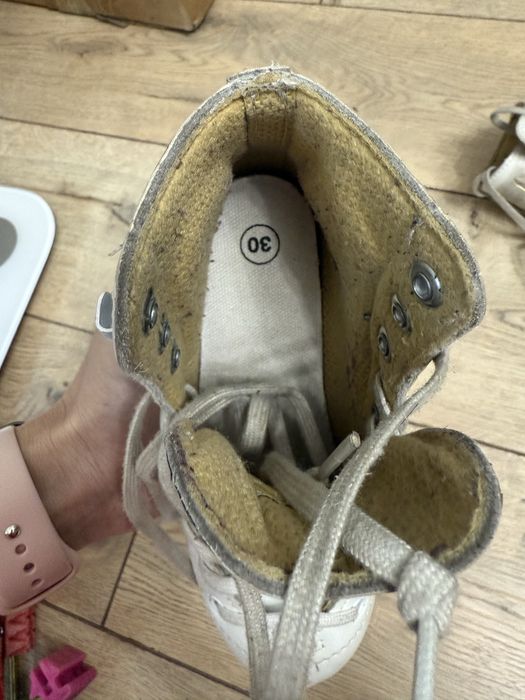 Продам коньки для фигурного катания