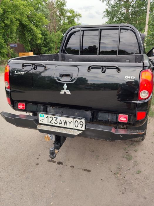 Мицубиси л200 пикап