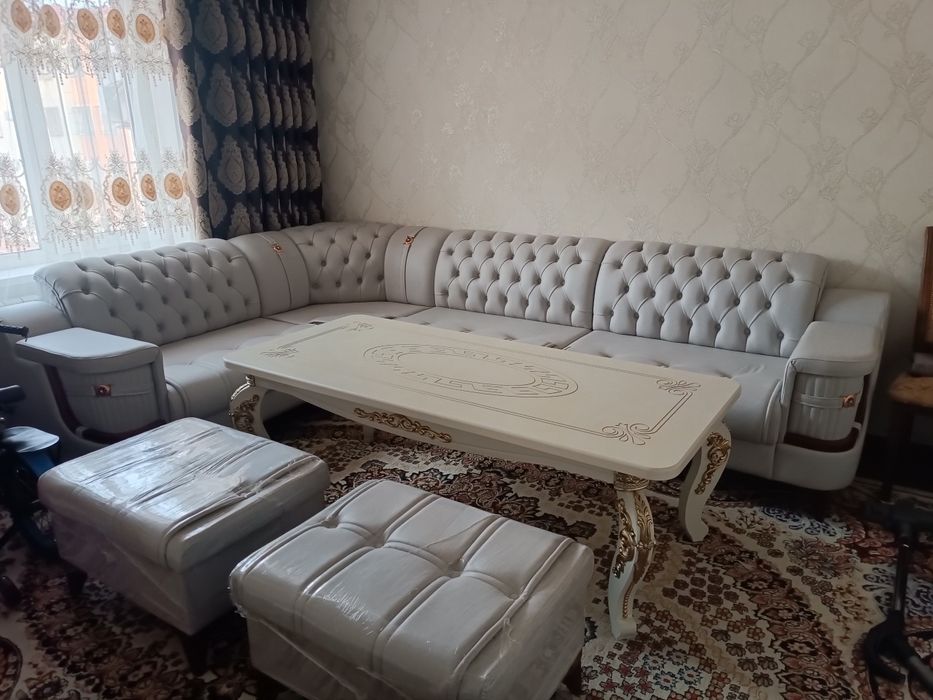 Gostinoy ugalok noviy