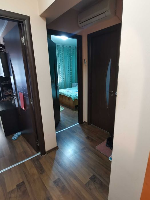 Apartament 4 camere, decomandat, etajul 1/4, mobilat și utilat, Roșiori de Vede
