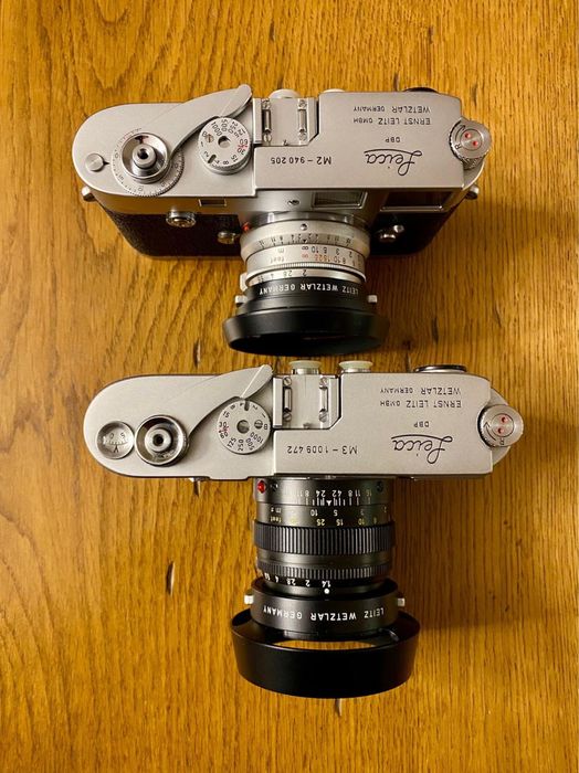 Leica M3 cu husa si exponometru Leicameter