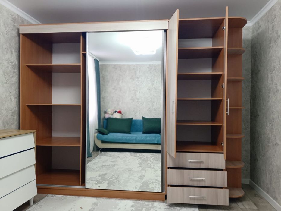 Продается шкаф купе