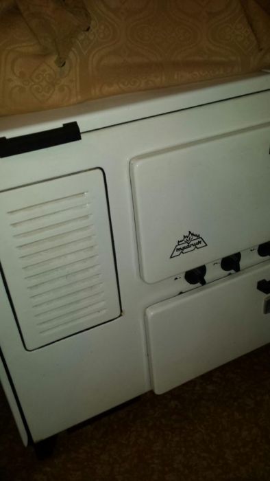 Печка на нафта и ток