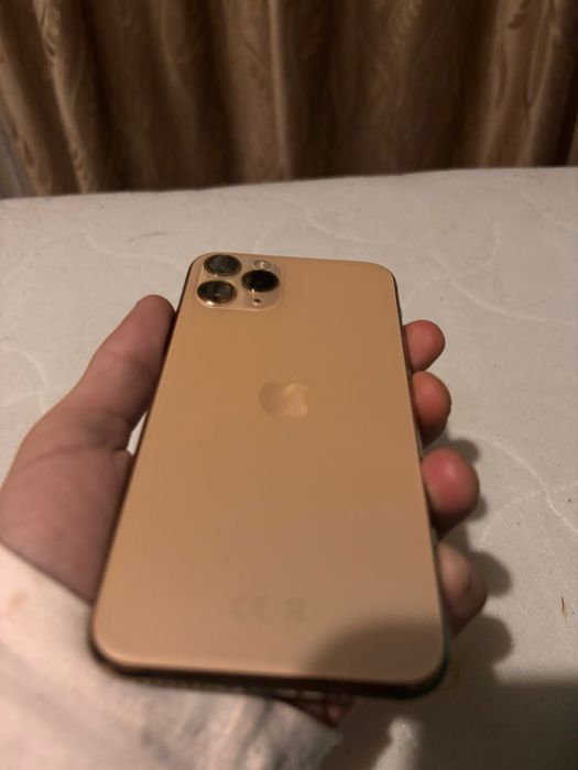 Продам айфон  11 про